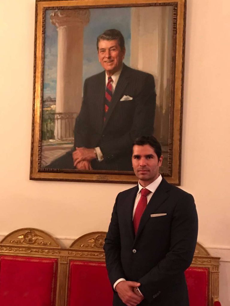 Eduardo Verástegui podría presidir México